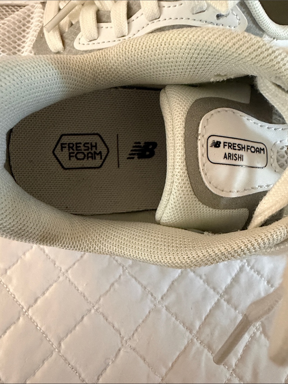 New Balance Women's Fresh Foam ARISHI Running Sneakers- size 6.5-like new - Picture 5 of 5